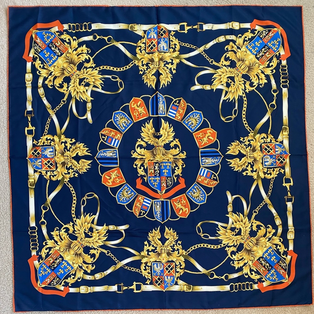 Italian hand rolled scarf - Picture 2 of 3